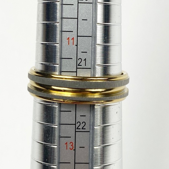 NWOT Stainless Steel Band Size 12 - Picture 2 of 2